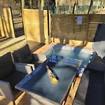Parkcity Spa Domek Z Jacuzzi W Parku Slaskim