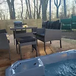 Parkcity Spa Domek Z Jacuzzi W Parku Slaskim